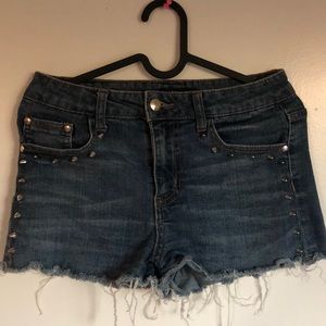 STUDDED JEAN SHORTS